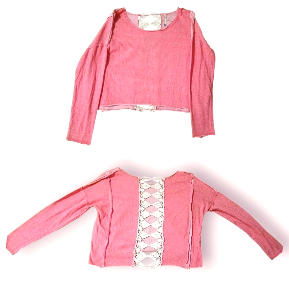Long sleeved cropped shirt